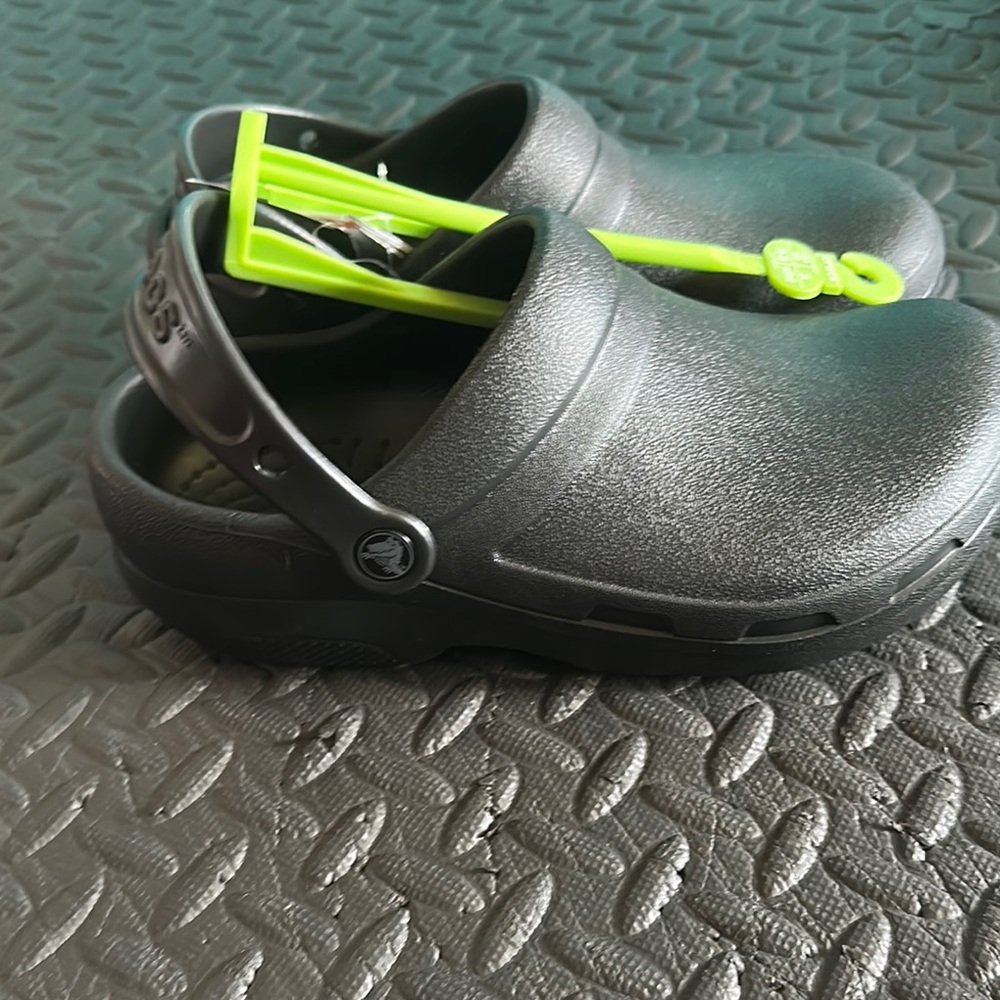 CROCS Black Slippers with Rotating Heel Strap - Picture 3 of 3
